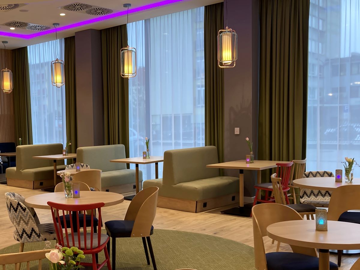 Hotel Hampton by Hilton Olsztyn — zdjęcie 1